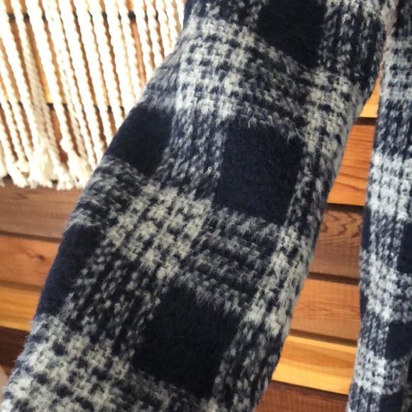 Old Navy Winter Coat. - Picture 4 of 6